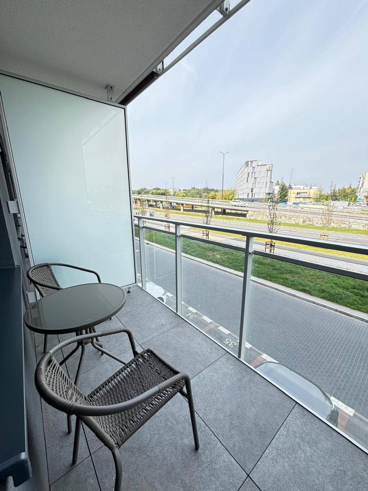Apartamenty 24H Pileckiego Warszawa Eksteriør billede